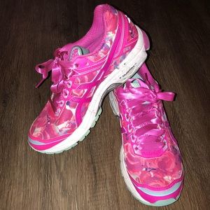 Asics T5B8N Women’s running shoes